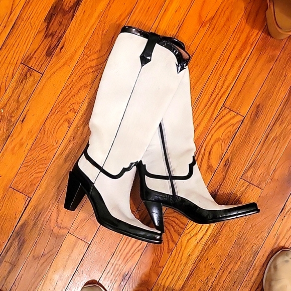 Donald J. Pliner Shoes - Donald Pliner Vintage Western boots